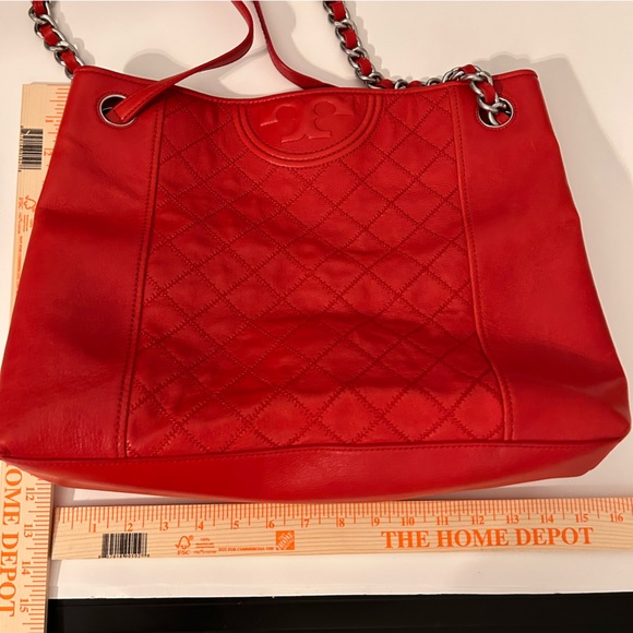 Tory Burch Fleming Distressed Leather Tote Cherry Apple - Picture 9 of 16